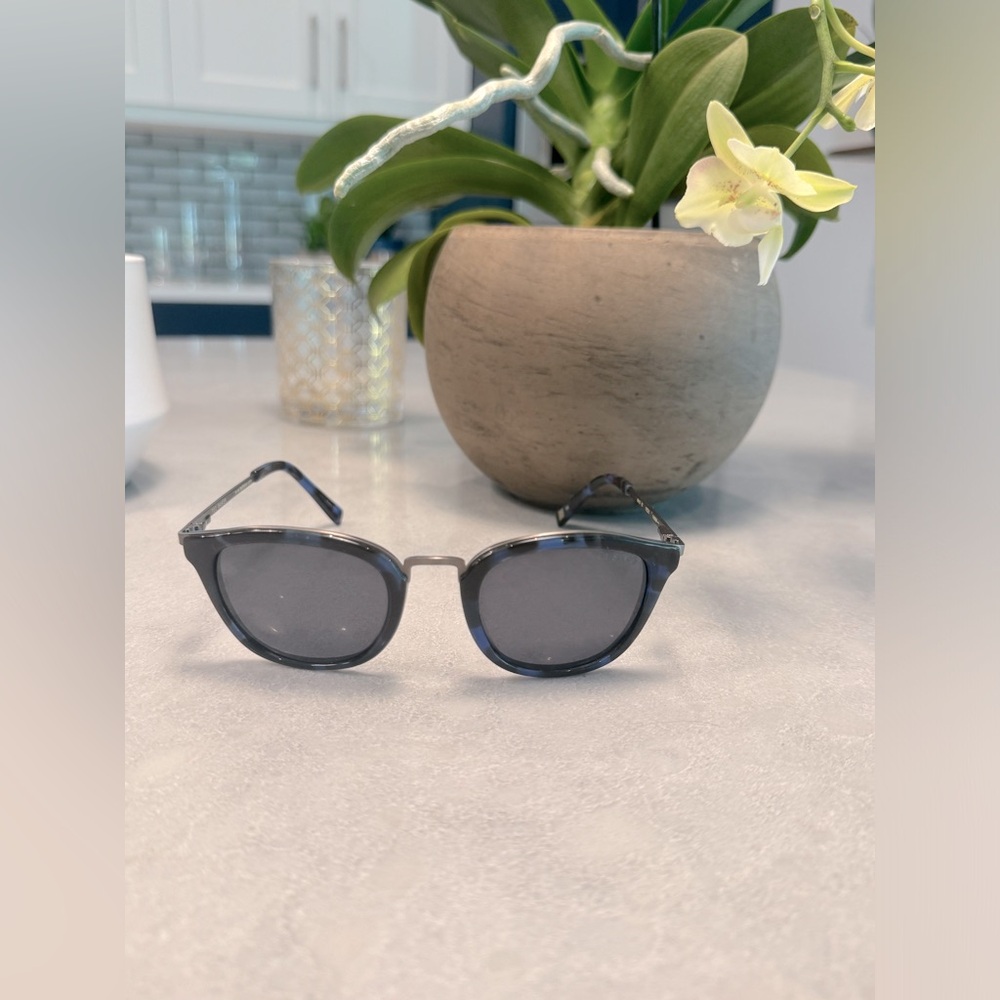 TED BAKER Blue Tortoise Shell Silver Metal Sunglasses B615 Sold Out